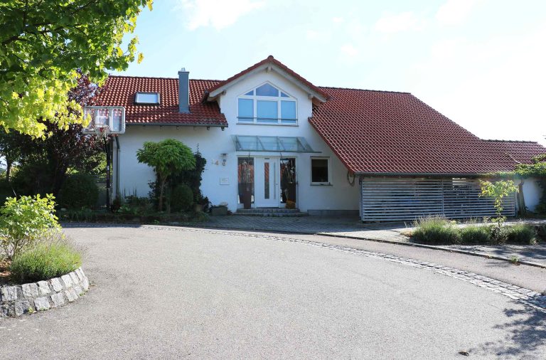 Haus K.