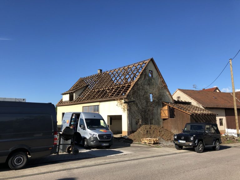 Wohnhaus und Halle L.
