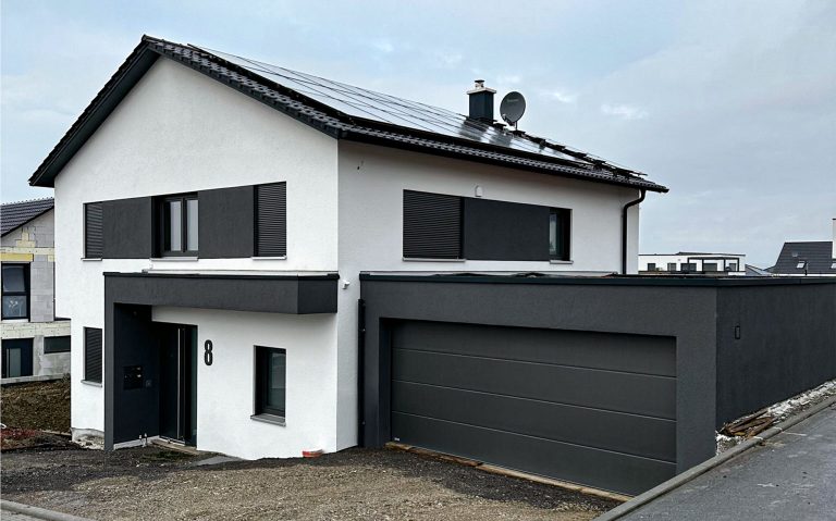 Einfamilien-Wohnhaus B. mit Doppelgarage